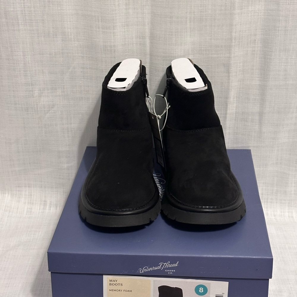 Universal Thread Women's Black Ankle Boots